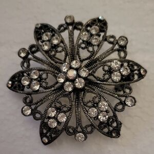 Vintage Brooch/ Pin